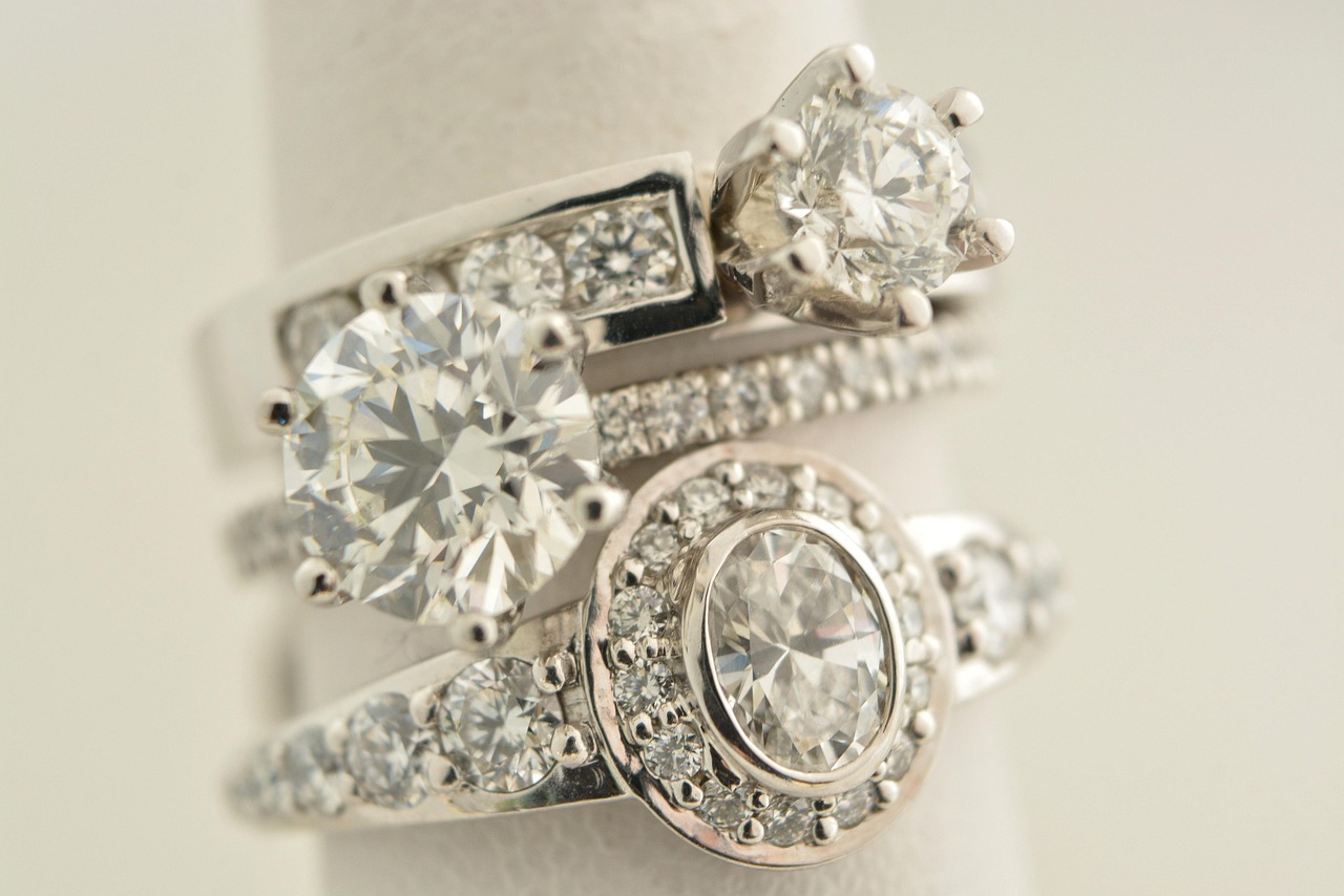 Luxury Gift Ideas for Her: Diamonds Reign Supreme